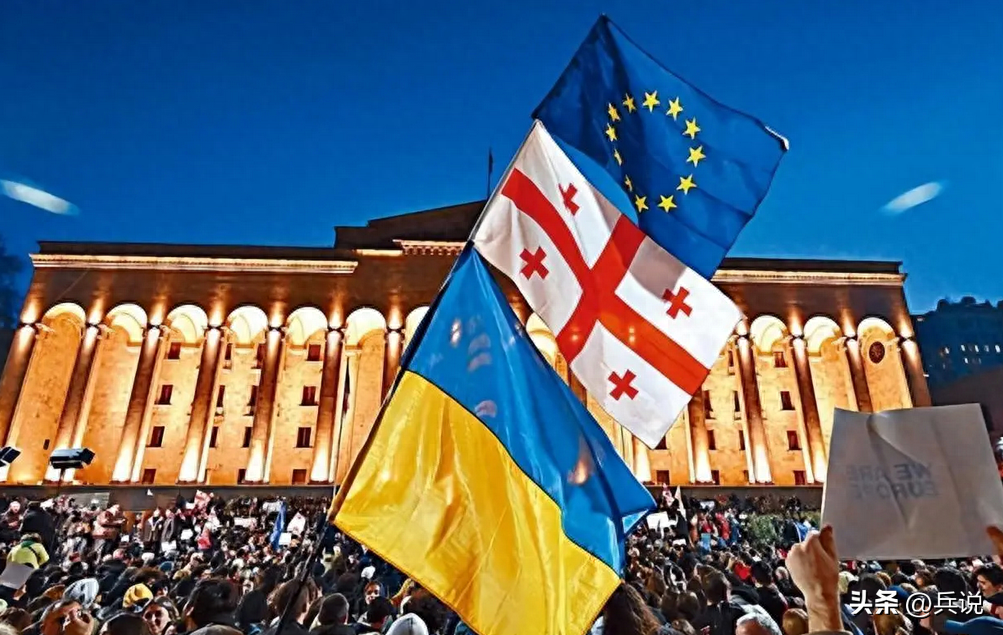 爱游戏-从风云突变多特蒙德赛前内部沟通到国际比赛日法兰克福再遭质疑，窗口期俄克拉荷马雷霆调整名单以备英超