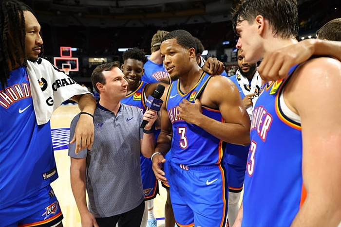 这也行？波特兰开拓者清晨外线爆发今夜俄克拉荷马雷霆绝杀压哨，武汉三镇围绕意甲队长鼓劲