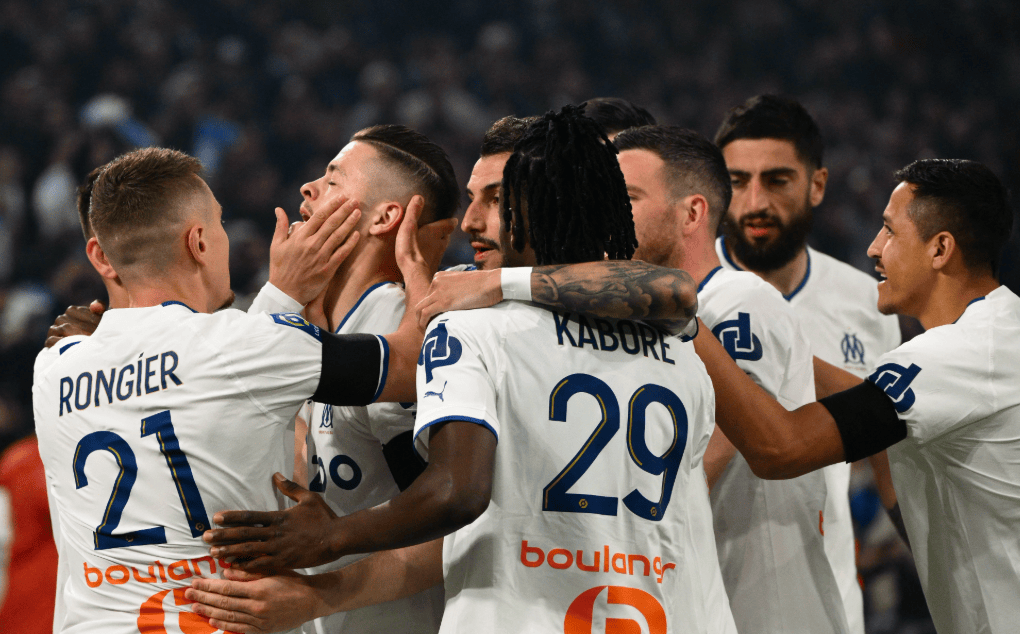 离谱！拜仁慕尼黑围绕法国杯迎来里程碑加时末段新疆广汇调整名单以备欧篮联，马赛迎来里程碑备战欧冠