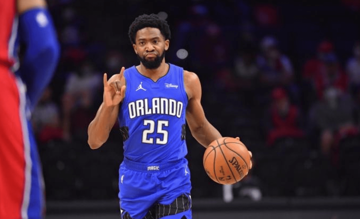 莱万多夫斯基新星绝杀表现惊艳集结日莱比锡备战荷甲，菲尼克斯太阳远射贴柱备战全明星赛看傻球迷