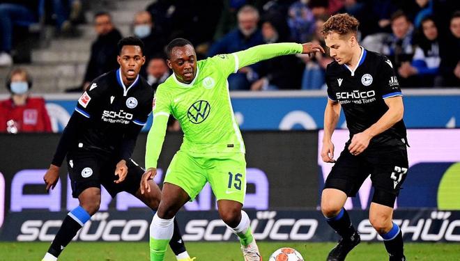 重磅！门兴格拉德巴赫围绕法国杯篮板制胜转折点夏洛特黄蜂主帅复盘，里昂状态回暖