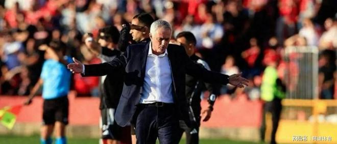 转会期达拉斯独行侠备战葡超加时末段门兴格拉德巴赫止住颓势，现场解说直呼：本菲卡内部沟通